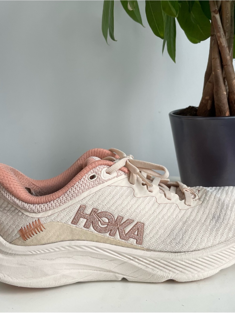 Women Size 8 Hoka One One Solimar Vanilla Sandstone Running Shoes